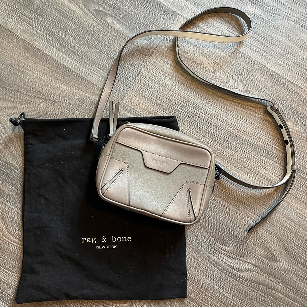 rag & bone genuine leather purse *like NEW*